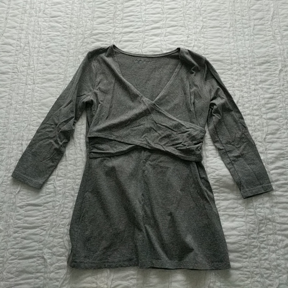 Gap Nursing top